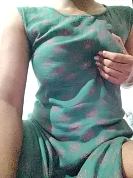 rituporna2004 online show from November 2025 01:38:01 AM