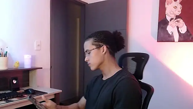 alejo x3 online show from February 2025 12:27:01 AM