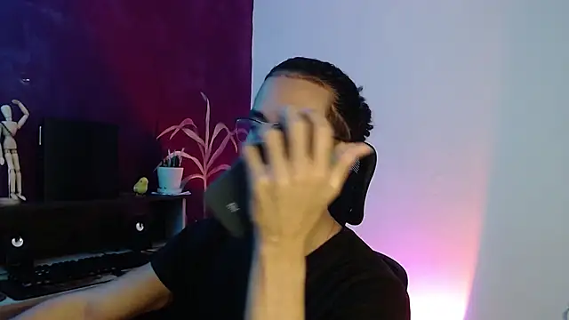 alejo x3 online show from March 2025 01:49:01 AM