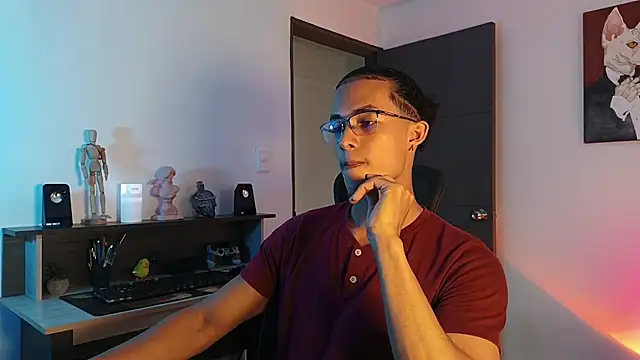 alejo x3 online show from October 2025 10:07:01 PM