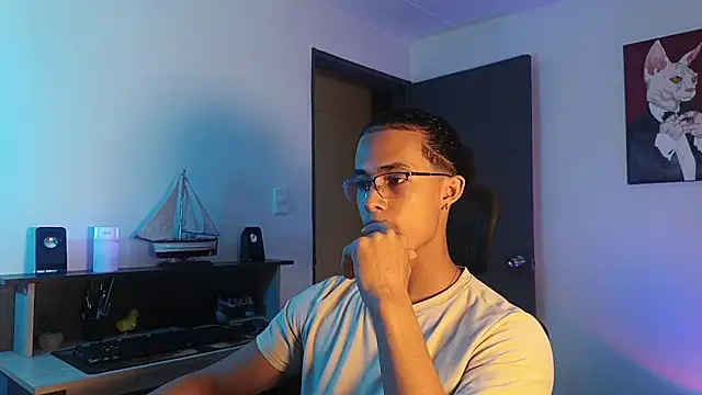 alejo x3 online show from October 2025 12:47:02 AM