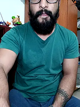 Snapshot of HombreS3n chatting on February 2025 08:05:02 PM HombreS3n online show from February 2025 08:05:02 PM