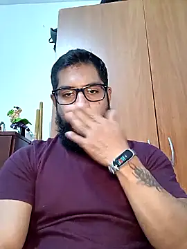 Snapshot of HombreS3n chatting on February 2025 01:47:01 AM HombreS3n online show from February 2025 01:47:01 AM