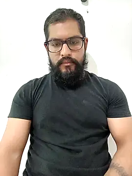 Snapshot of HombreS3n chatting on February 2025 10:30:01 PM HombreS3n online show from February 2025 10:30:01 PM