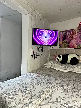 GemaGranadoss online show from October 2025 07:12:02 PM