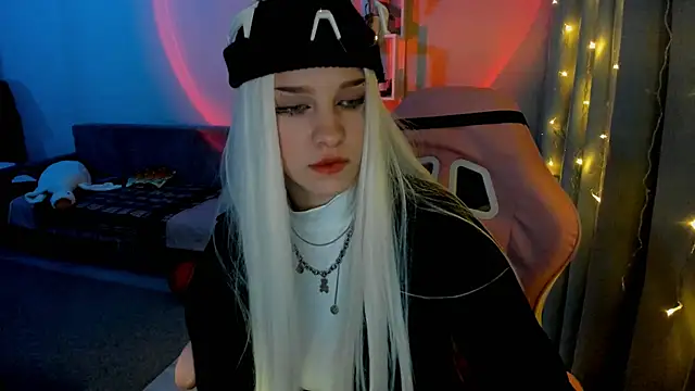 Ledy WWWII online show from December 2024 02:37:02 PM