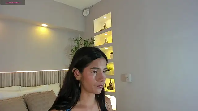 Snapshot of EmmilyCollson chatting on October 2025 05:04:02 PM EmmilyCollson online show from October 2025 05:04:02 PM