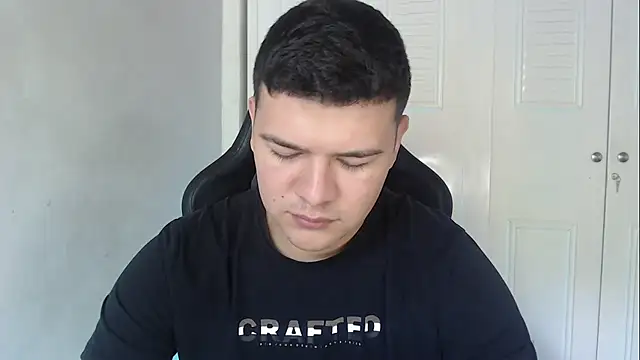 Plug Control online show from September 2025 04:01:02 PM