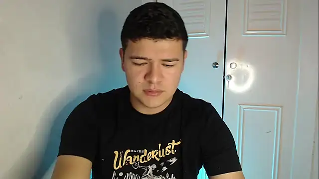 Plug Control online show from October 2025 03:33:01 PM