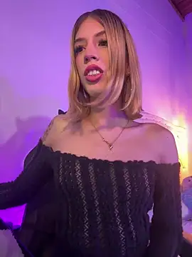 Snapshot of Courtney_gonet chatting on March 2025 07:57:01 AM Courtney gonet online show from March 2025 07:57:01 AM