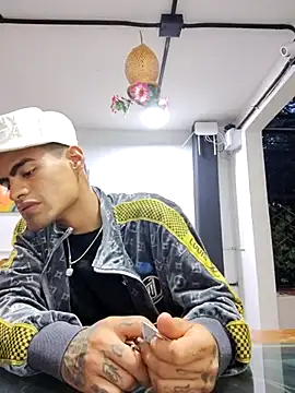 dannybigcockxxl online show from March 2025 11:11:01 PM