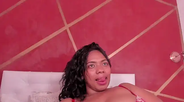 lia mariana online show from February 2025 05:25:01 AM