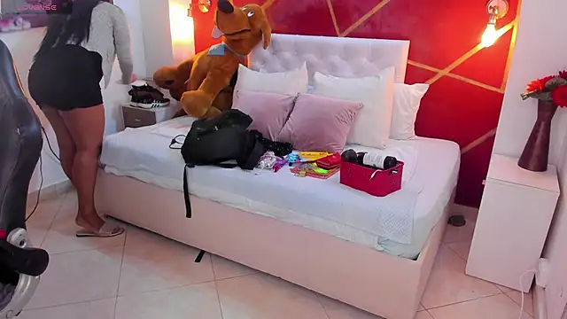 lia mariana online show from March 2025 11:06:01 PM