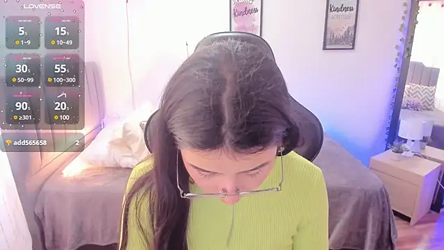 Amy joones online show from January 2025 04:30:02 PM