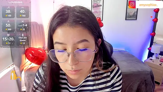 Amy joones online show from February 2025 04:28:01 PM