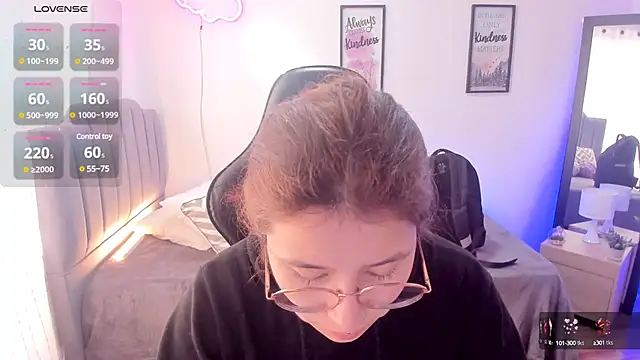 Amy joones online show from February 2025 01:28:02 PM