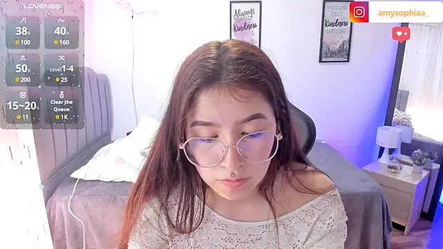 Amy joones online show from March 2025 04:48:01 PM