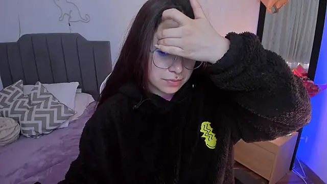 Amy joones online show from March 2026 12:49:01 PM