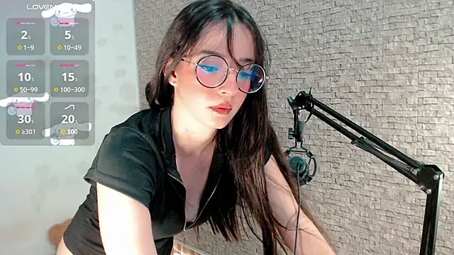 Snapshot of emma_unu chatting on July 2026 02:49:01 AM emma unu online show from July 2026 02:49:01 AM