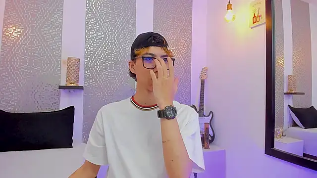 Snapshot of Nikolay_Gregori chatting on January 2025 04:58:02 AM Nikolay Gregori online show from January 2025 04:58:02 AM