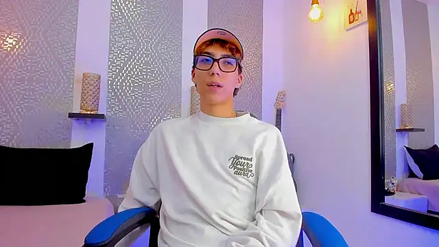 Snapshot of Nikolay_Gregori chatting on January 2025 10:35:02 AM Nikolay Gregori online show from January 2025 10:35:02 AM