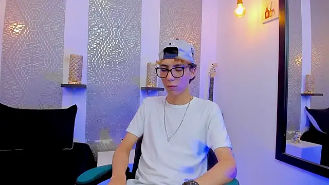 Snapshot of Nikolay_Gregori chatting on January 2025 07:10:01 AM Nikolay Gregori online show from January 2025 07:10:01 AM