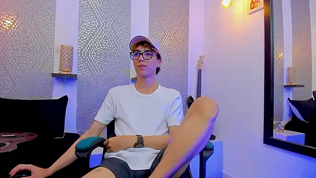 Snapshot of Nikolay_Gregori chatting on January 2025 10:11:02 AM Nikolay Gregori online show from January 2025 10:11:02 AM