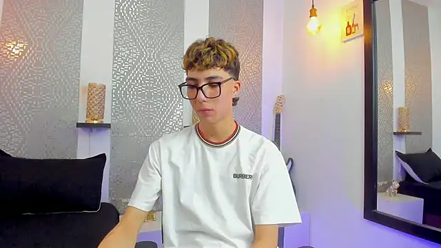 Snapshot of Nikolay_Gregori chatting on January 2025 07:11:01 AM Nikolay Gregori online show from January 2025 07:11:01 AM