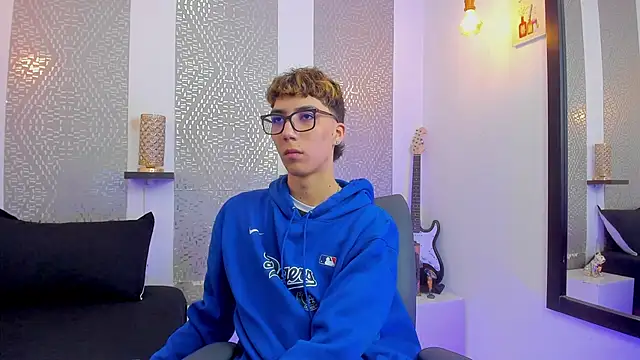 Snapshot of Nikolay_Gregori chatting on January 2025 04:07:02 AM Nikolay Gregori online show from January 2025 04:07:02 AM