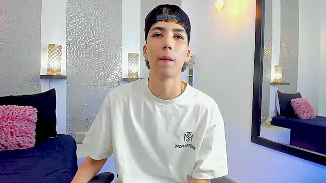 Snapshot of Nikolay_Gregori chatting on January 2025 07:41:01 AM Nikolay Gregori online show from January 2025 07:41:01 AM