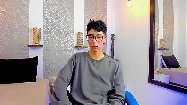 Snapshot of Nikolay_Gregori chatting on January 2025 04:09:02 AM Nikolay Gregori online show from January 2025 04:09:02 AM