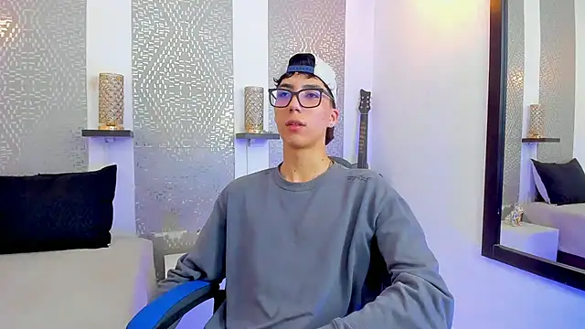 Snapshot of Nikolay_Gregori chatting on January 2025 07:10:02 AM Nikolay Gregori online show from January 2025 07:10:02 AM