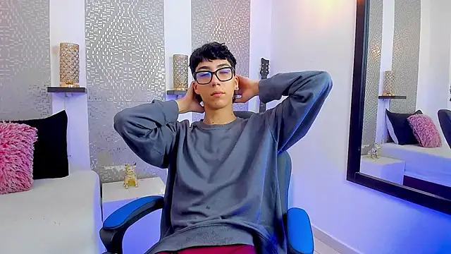 Snapshot of Nikolay_Gregori chatting on January 2025 04:30:02 AM Nikolay Gregori online show from January 2025 04:30:02 AM