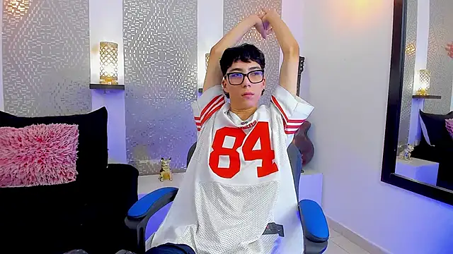 Snapshot of Nikolay_Gregori chatting on January 2025 07:43:01 AM Nikolay Gregori online show from January 2025 07:43:01 AM