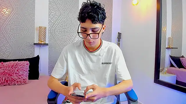 Snapshot of Nikolay_Gregori chatting on February 2025 04:26:02 AM Nikolay Gregori online show from February 2025 04:26:02 AM