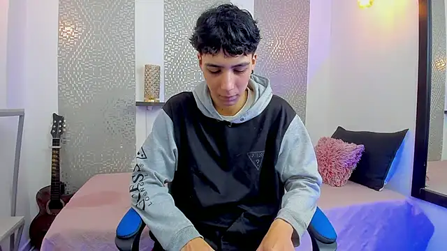 Snapshot of Nikolay_Gregori chatting on February 2025 04:10:01 AM Nikolay Gregori online show from February 2025 04:10:01 AM