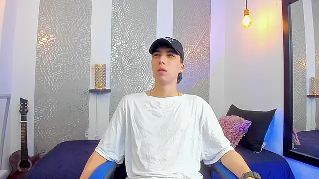 Snapshot of Nikolay_Gregori chatting on February 2025 04:04:01 AM Nikolay Gregori online show from February 2025 04:04:01 AM