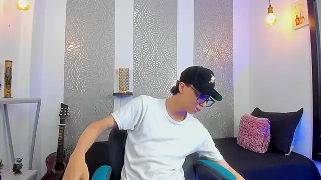 Snapshot of Nikolay_Gregori chatting on February 2025 07:35:01 AM Nikolay Gregori online show from February 2025 07:35:01 AM