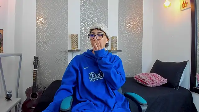 Snapshot of Nikolay_Gregori chatting on February 2025 04:15:01 AM Nikolay Gregori online show from February 2025 04:15:01 AM