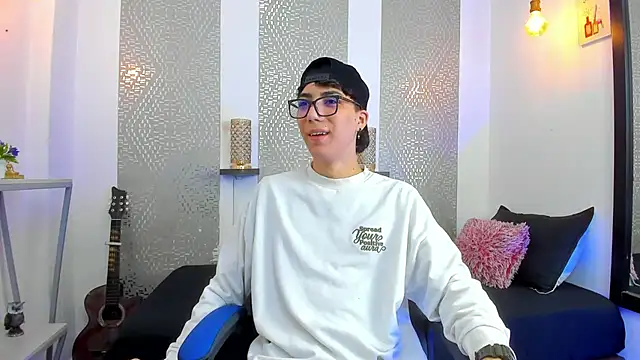 Snapshot of Nikolay_Gregori chatting on February 2025 04:07:01 AM Nikolay Gregori online show from February 2025 04:07:01 AM