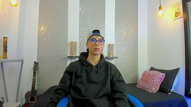 Snapshot of Nikolay_Gregori chatting on February 2025 03:58:02 AM Nikolay Gregori online show from February 2025 03:58:02 AM