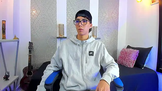 Snapshot of Nikolay_Gregori chatting on March 2025 03:55:02 AM Nikolay Gregori online show from March 2025 03:55:02 AM