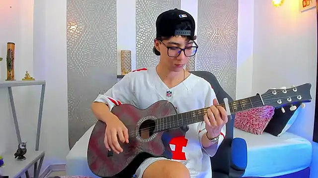 Snapshot of Nikolay_Gregori chatting on March 2025 04:02:02 AM Nikolay Gregori online show from March 2025 04:02:02 AM