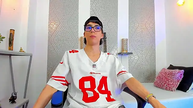 Snapshot of Nikolay_Gregori chatting on March 2025 10:13:02 AM Nikolay Gregori online show from March 2025 10:13:02 AM