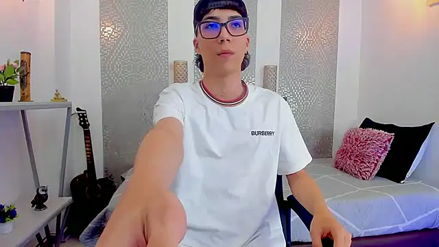 Snapshot of Nikolay_Gregori chatting on March 2025 07:56:02 AM Nikolay Gregori online show from March 2025 07:56:02 AM