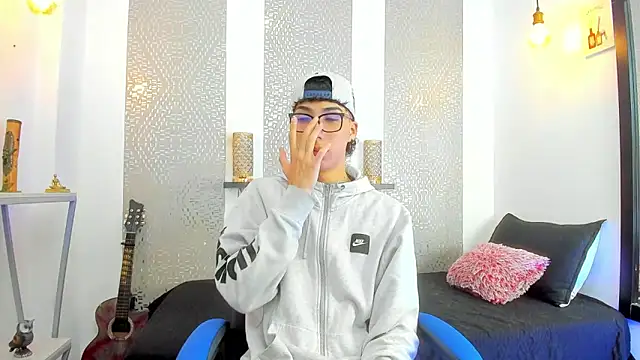 Snapshot of Nikolay_Gregori chatting on March 2025 05:03:01 AM Nikolay Gregori online show from March 2025 05:03:01 AM