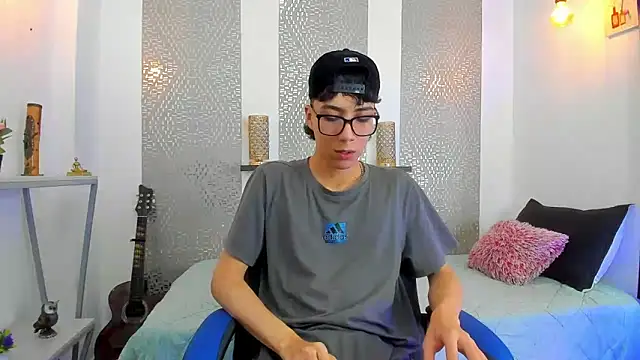 Snapshot of Nikolay_Gregori chatting on March 2025 04:04:01 AM Nikolay Gregori online show from March 2025 04:04:01 AM