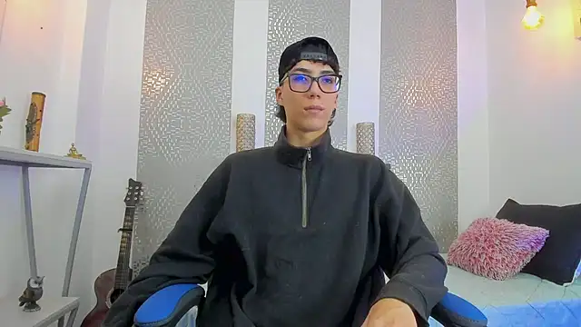 Snapshot of Nikolay_Gregori chatting on March 2025 10:14:01 AM Nikolay Gregori online show from March 2025 10:14:01 AM