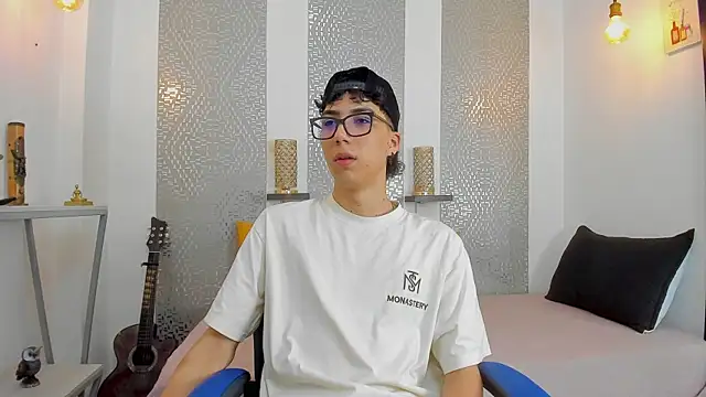 Snapshot of Nikolay_Gregori chatting on March 2025 04:18:01 AM Nikolay Gregori online show from March 2025 04:18:01 AM