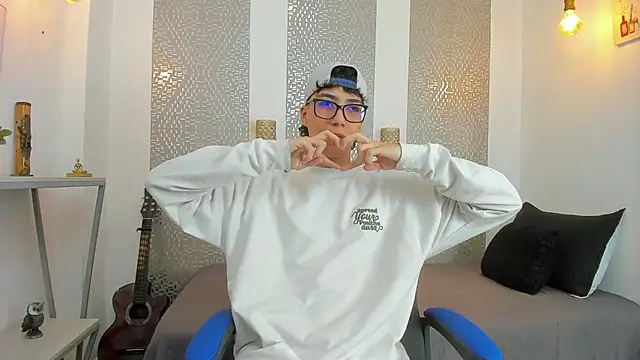 Snapshot of Nikolay_Gregori chatting on March 2025 04:06:02 AM Nikolay Gregori online show from March 2025 04:06:02 AM